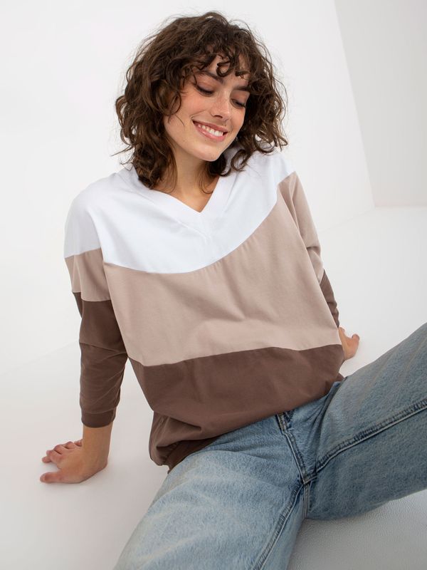 Fashionhunters White and brown women's basic sweatshirt with neckline