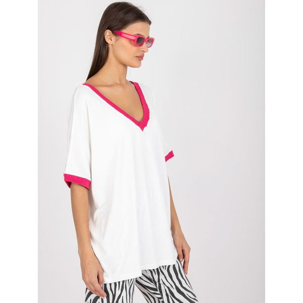 Fashionhunters White and pink viscose casual blouse with short sleeves