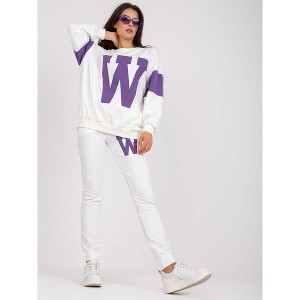 Fashionhunters White and purple sweatshirt set with long sleeves