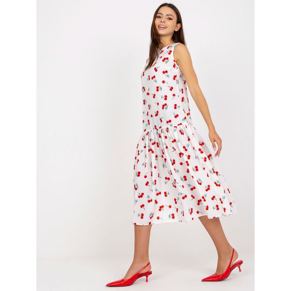 Fashionhunters White midi dress with Safia prints