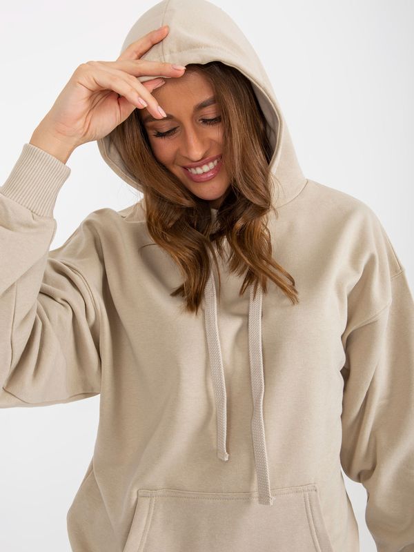 Fashionhunters Women's beige hoodie kangaroo hoodie