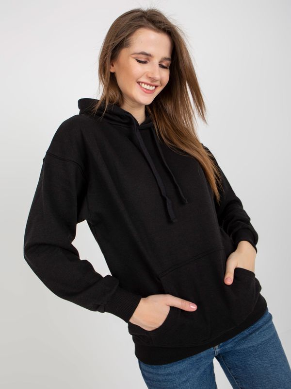 Fashionhunters Women's black kangaroo sweatshirt loose cut