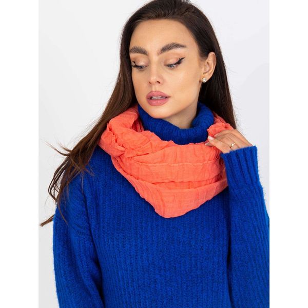 Fashionhunters Women's coral scarf made of viscose