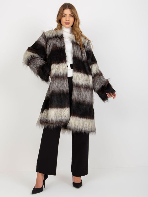 Fashionhunters Women's Elegant One Size Fur Coat - Black