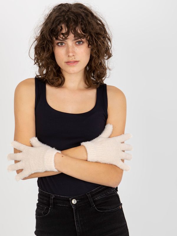 Fashionhunters Women's winter finger gloves - light beige
