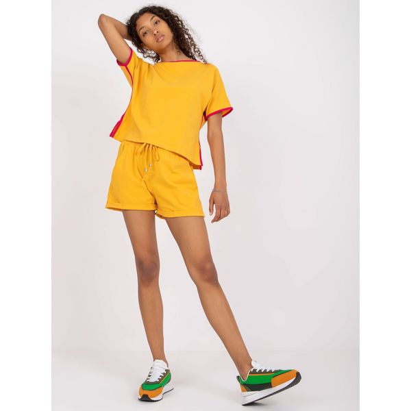 Fashionhunters Yellow and pink two-piece basic set made of RUE PARIS cotton
