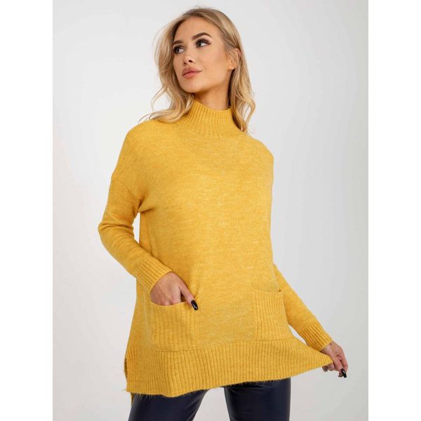 Fashionhunters Yellow long oversize sweater with pockets