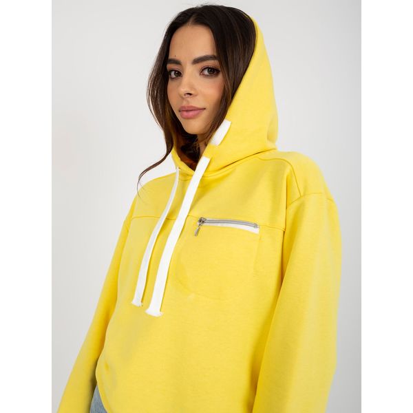 Fashionhunters Yellow sweatshirt with a hood and a pocket