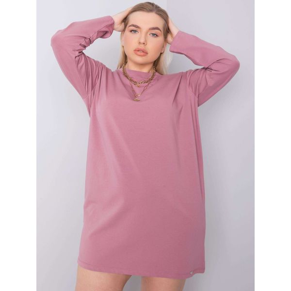 Fashionhunters Zgaszona różowa bawełniana sukienka plus size