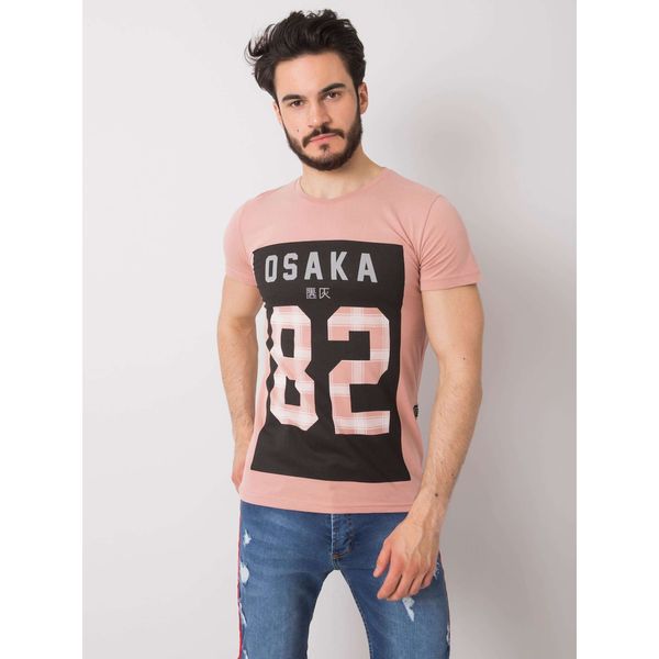 Fashionhunters Zgaszony różowy bawełniany t-shirt męski z nadrukiem