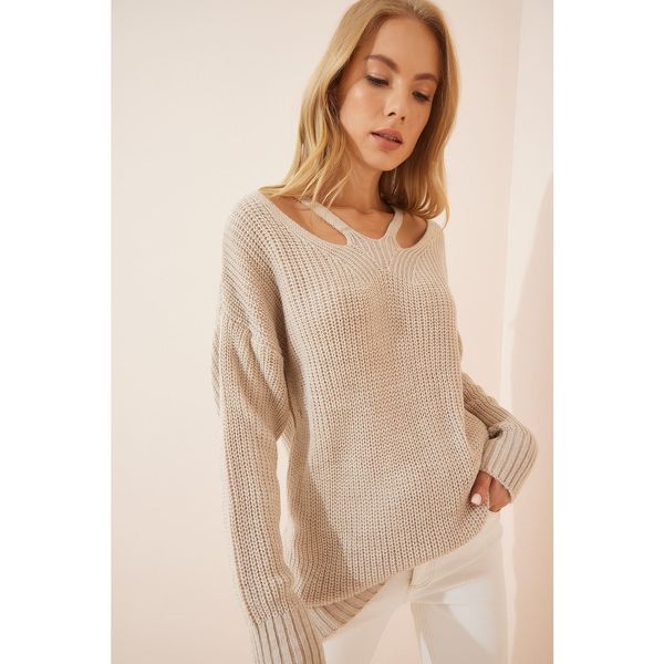 Happiness İstanbul Happiness İstanbul Women's Beige Cut Out Detailed Oversize Long Knitwear