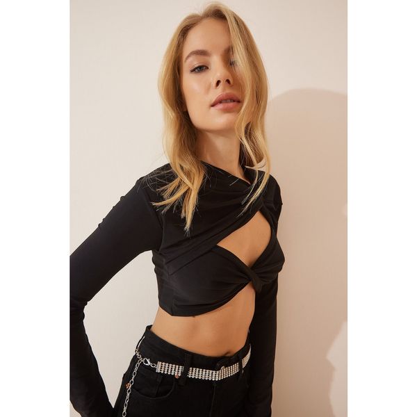 Happiness İstanbul Happiness İstanbul Women's Black Cut Out Detailed Crop Sandy Knitted Blouse