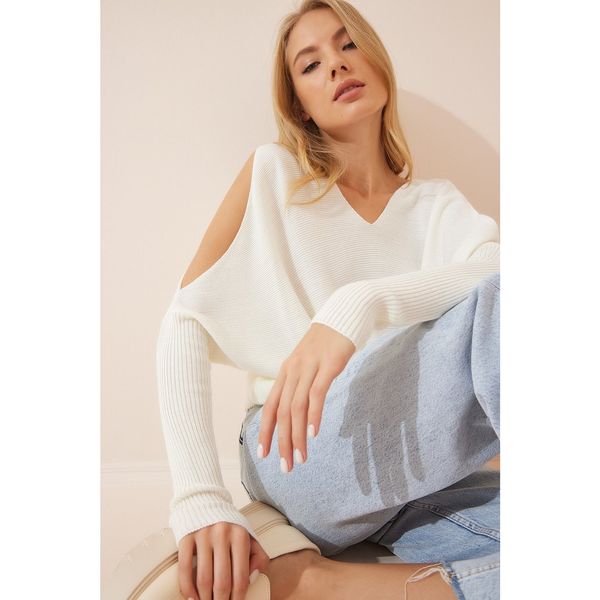 Happiness İstanbul Happiness İstanbul Women's White Shoulder Window Oversize Knitwear Sweater