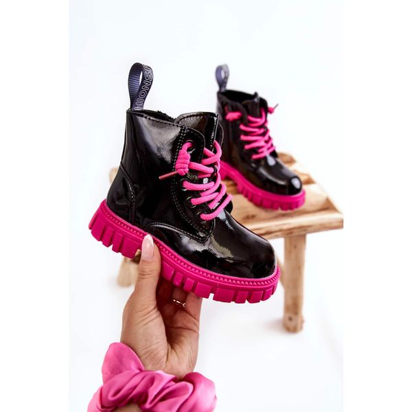 Kesi Lacquered Warm Boots Black and Pink Heidi