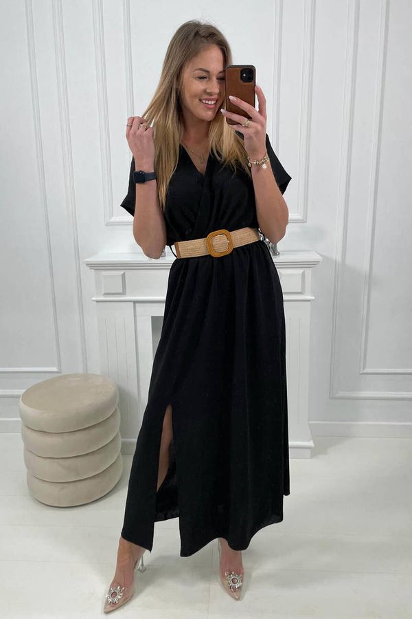 Kesi Long dress with a decorative belt of black color