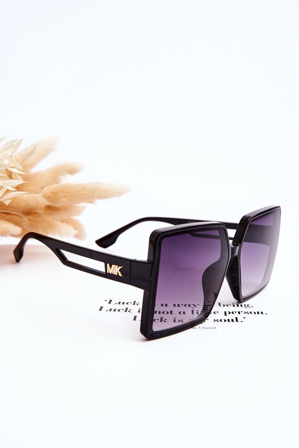 Kesi Square Sunglasses M2376 Black