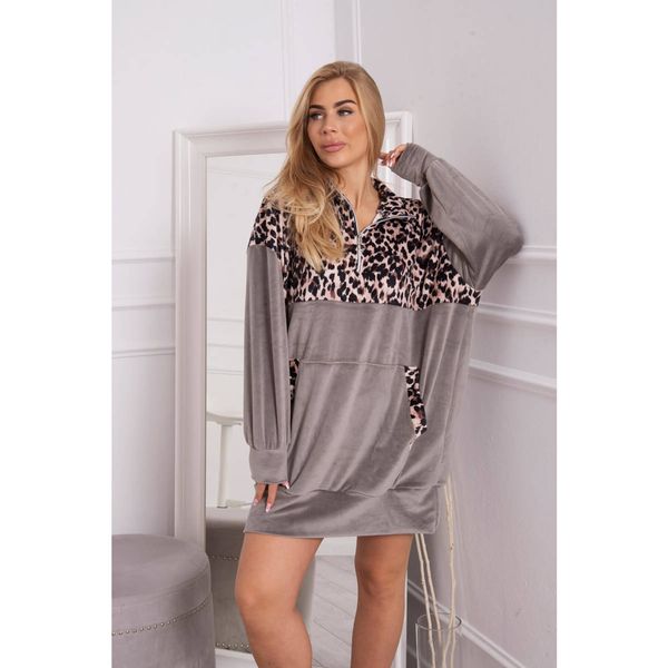 Kesi Velor dress with a leopard pattern gray