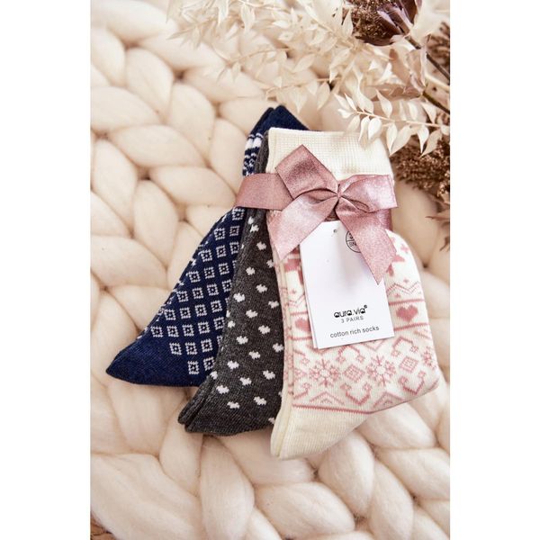Kesi Women's 3-Pack Christmas Socks Snowflakes And Hearts Beige