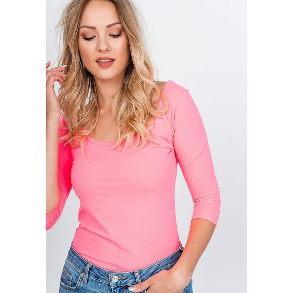 Kesi Women's blouse with a round neckline - pink,