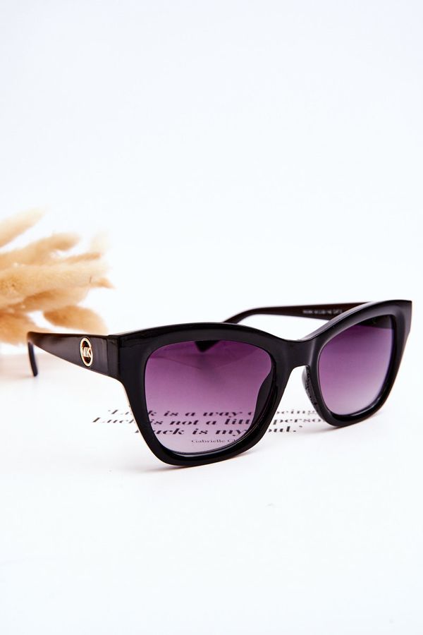 Kesi Women's Classic Sunglasses M2390 Black