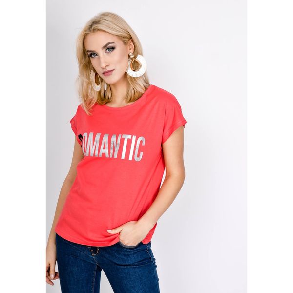 Kesi Women's T-shirt with the inscription "Romantic" - red