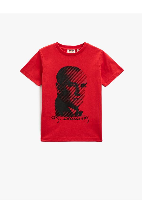 Koton Koton Atatürk Printed T-Shirt Short Sleeve Crew Neck Cotton