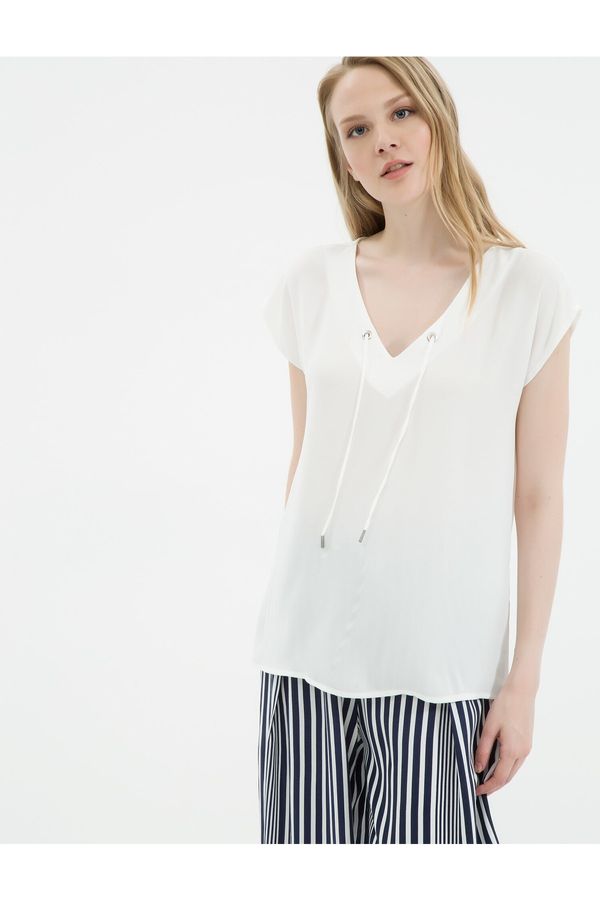 Koton Koton Blouse - White - Regular fit