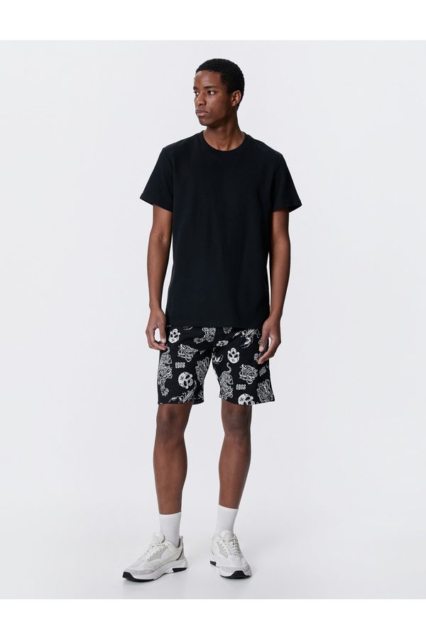 Koton Koton Lace-up Waist Shorts Skull Printed Pocket Detailed Slim Fit