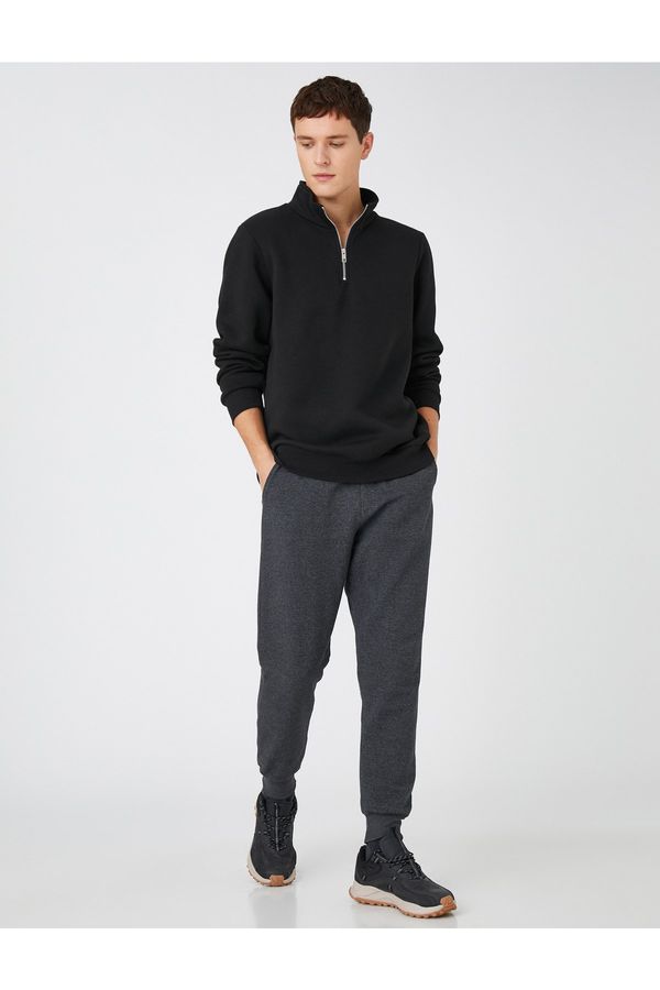 Koton Koton Sweatshirt - Black - Regular fit