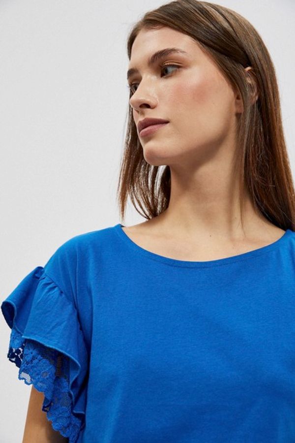 Moodo Blouse with frill on shoulders