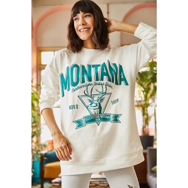 Olalook Olalook Women's Ecru Montana Printed Oversize Sweatshirt
