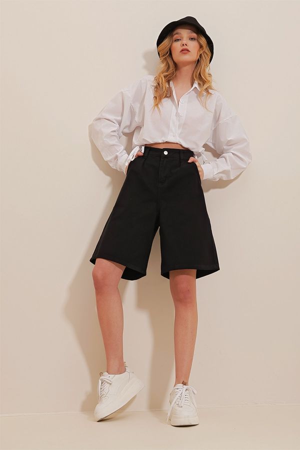 Trend Alaçatı Stili Trend Alaçatı Stili Shorts - Black - High Waist