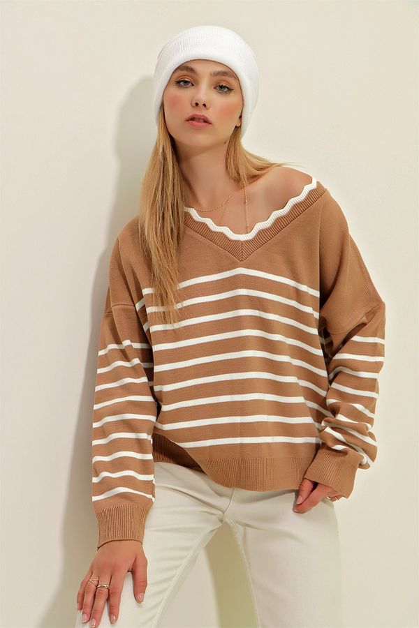 Trend Alaçatı Stili Trend Alaçatı Stili Sweater - Brown - Regular fit