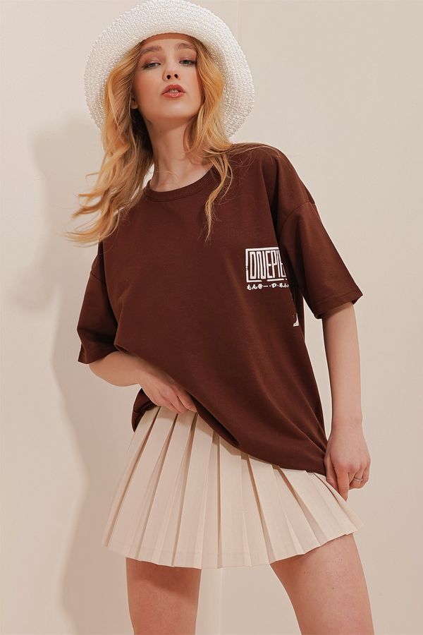 Trend Alaçatı Stili Trend Alaçatı Stili T-Shirt - Brown - Oversize