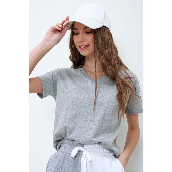 Trend Alaçatı Stili Trend Alaçatı Stili Women's Gray Melange V Neck T-Shirt