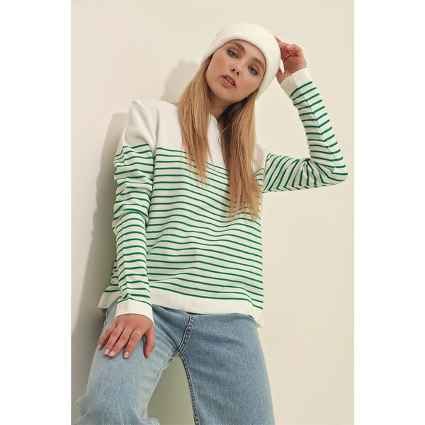 Trend Alaçatı Stili Trend Alaçatı Stili Women's Green Boat Neck Striped Seasonal Knitwear Sweater