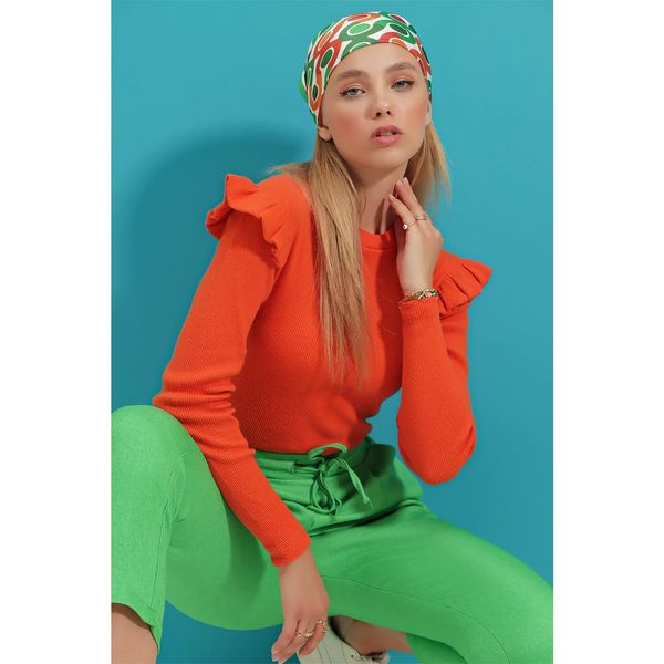 Trend Alaçatı Stili Trend Alaçatı Stili Women's Orange Frill Shoulders Half Turtleneck Sweater