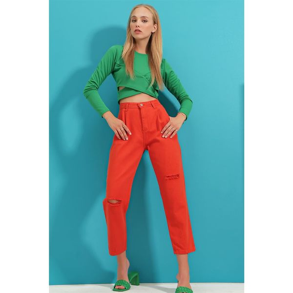 Trend Alaçatı Stili Trend Alaçatı Stili Women's Orange Pleated Ripped Detailed Gabardine Woven Trousers