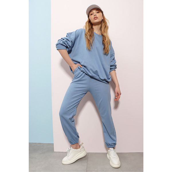 Trend Alaçatı Stili Trend Alaçatı Stili Women's Sky Blue Crew Neck Waist and Elastic Two Thread Basic Tracksuit Set