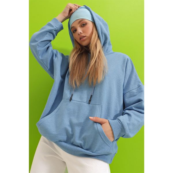 Trend Alaçatı Stili Trend Alaçatı Stili Women's Sky Blue Hooded Kangaroo Pocket Two Thread Sweatshirt