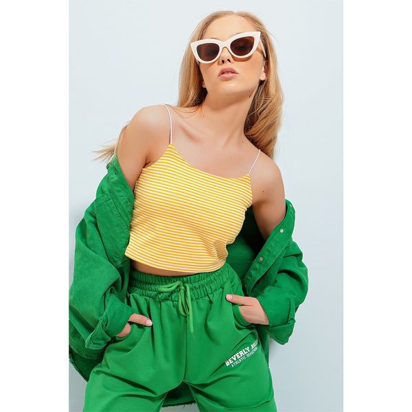 Trend Alaçatı Stili Trend Alaçatı Stili Women's Yellow Rope Strap Striped Double Layer Crop Blouse
