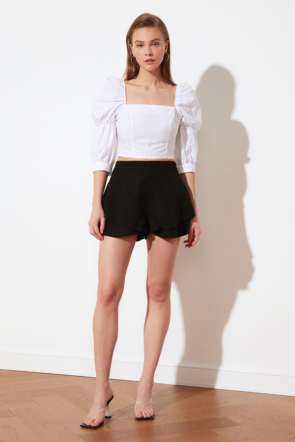 Trendyol Szorty damskie Trendyol Skirt-Looking Shorts