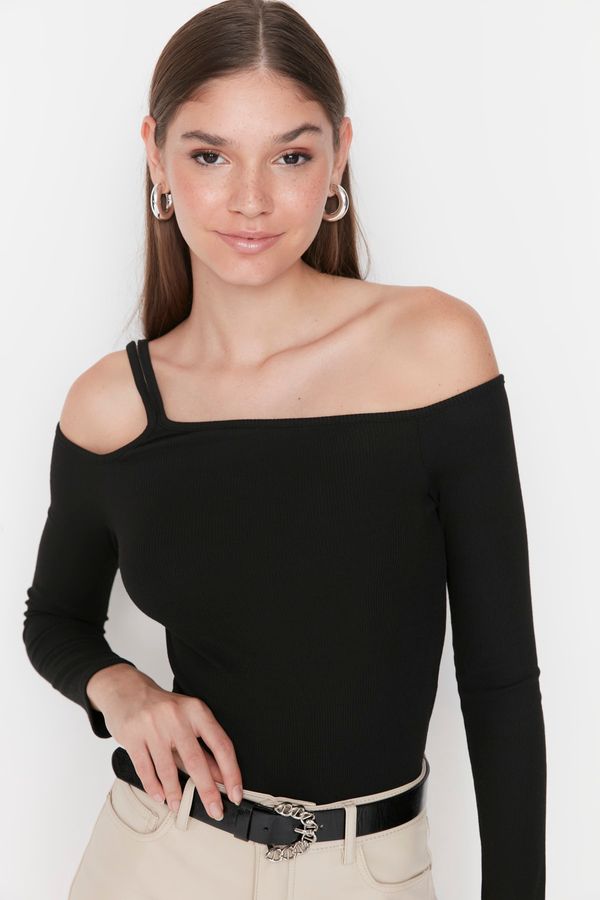 Trendyol Trendyol Black Asymmetrical Collar Fitted Snap Snap Knitted Body