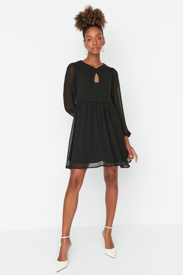 Trendyol Trendyol Black Collar Detailed Dress