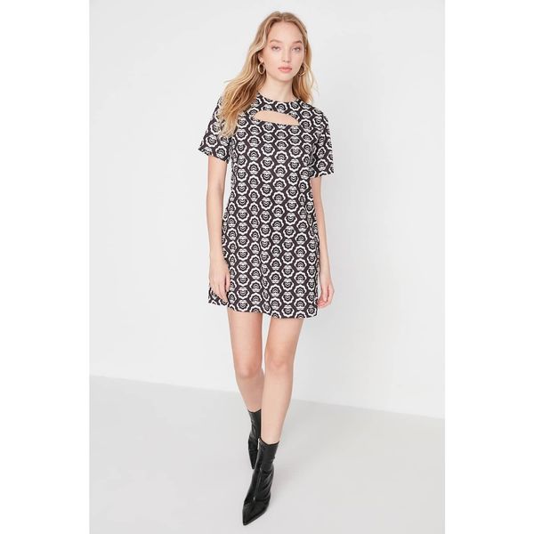 Trendyol Trendyol Black Collar Detailed Patterned Dress