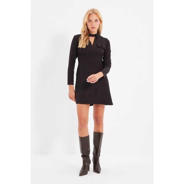 Trendyol Trendyol Black Collar Detailed Pocket Dress