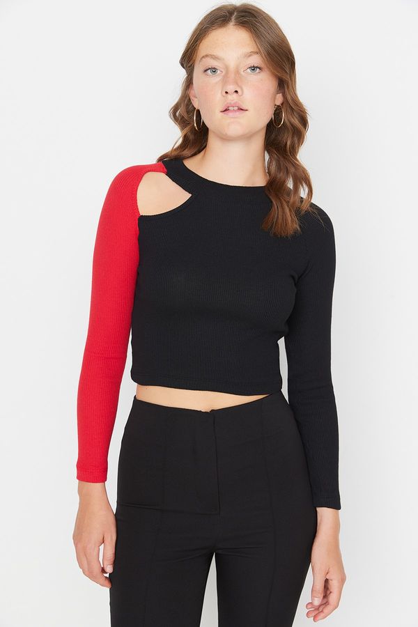 Trendyol Trendyol Black Color Block Cut Out Detailed Ribbed Knitted Blouse