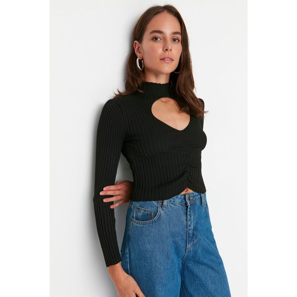 Trendyol Trendyol Black Crop Cut Out Detailed Knitwear Sweater