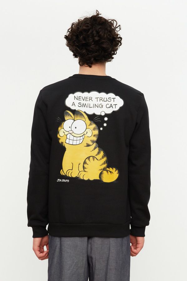 Trendyol Trendyol Black Licensed Men's Garfield Printed Regular Fit Crew Neck Sweatshirt