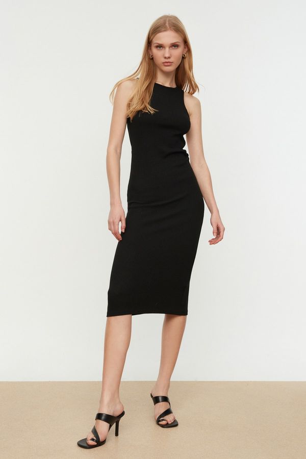 Trendyol Trendyol Black Low Back Corduroy Dress